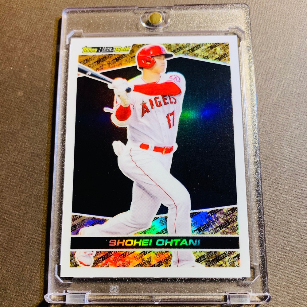 Shohei Ohtani Topps Chrome Refractor Baseball Card ~ Los Angeles Dodgers